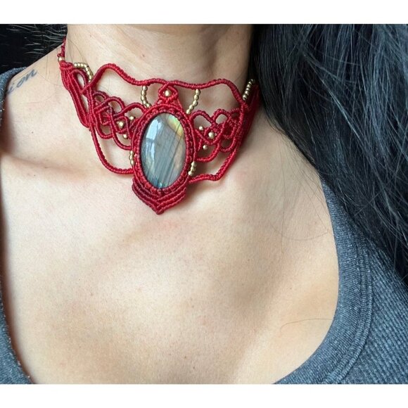 Waxed Hemp Artisan Flash Labradorite Necklace - Picture 7 of 7